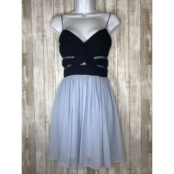 Hailey Logan By Adrianna Papell Chiffon Cut Out Cocktail Evening Dress Size 3/4 - Picture 2 of 12